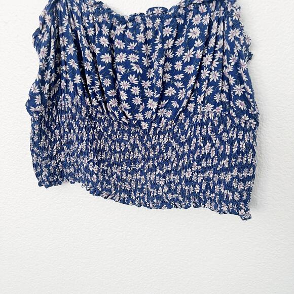 [American Eagle Outfitters] Blue Floral Ditsy Print Cropped Tank Top Sz Medium M - Picture 9 of 10
